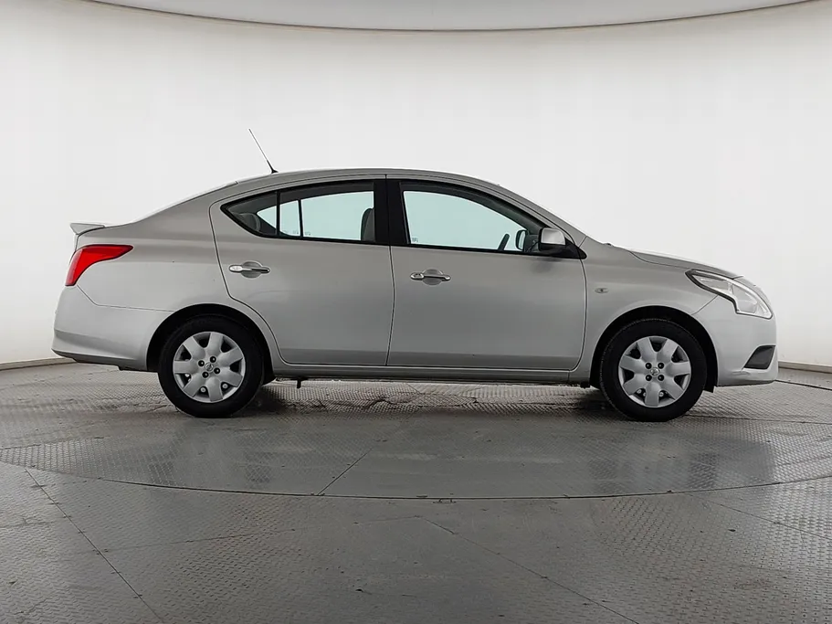 2021 Nissan Sunny SV 