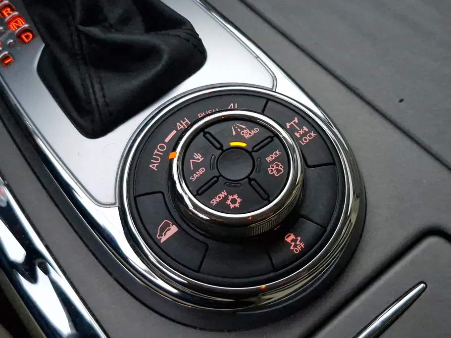 نيسان باترول XE 2024 