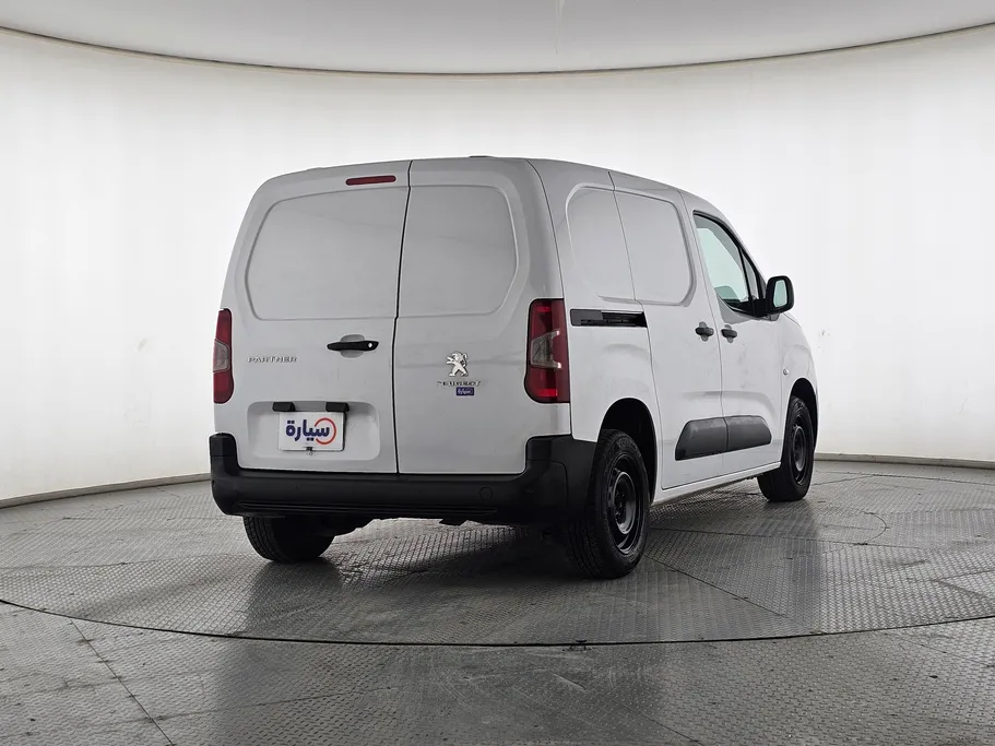 بيجو بارتنر Long van 2023 