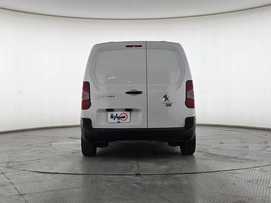 بيجو بارتنر Long van 2023 
