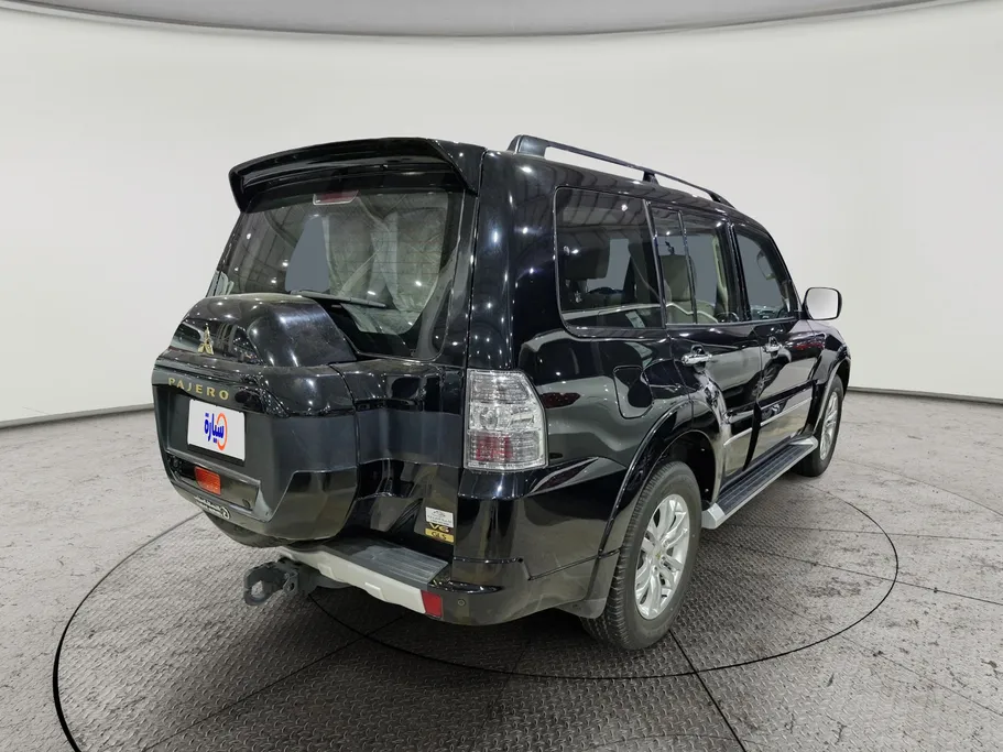 ميتسوبيشي باجيرو GLS 4Doors 2022 