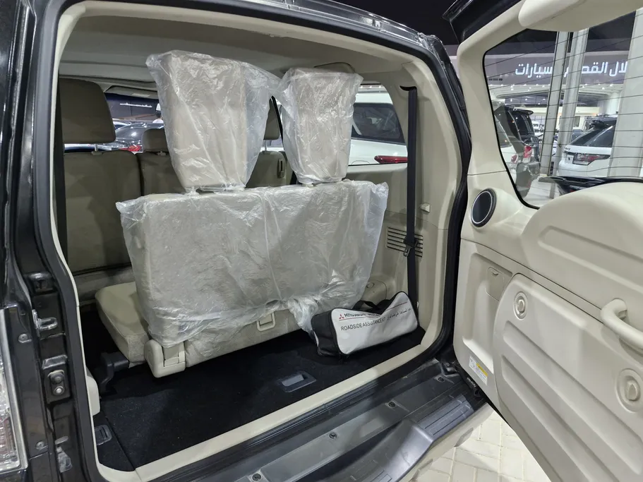 ميتسوبيشي باجيرو GLS 4Doors 2022 