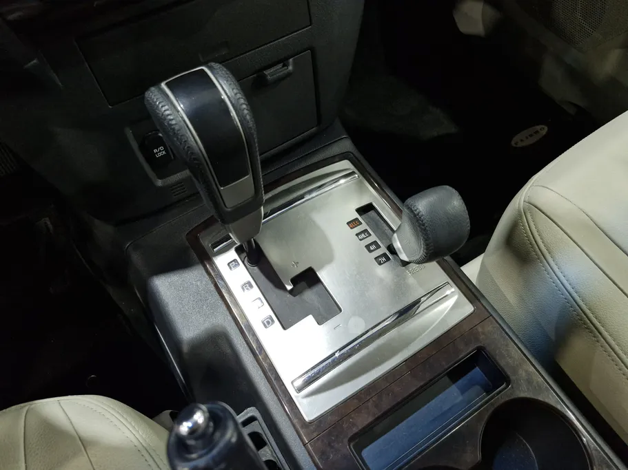 ميتسوبيشي باجيرو GLS 4Doors 2022 