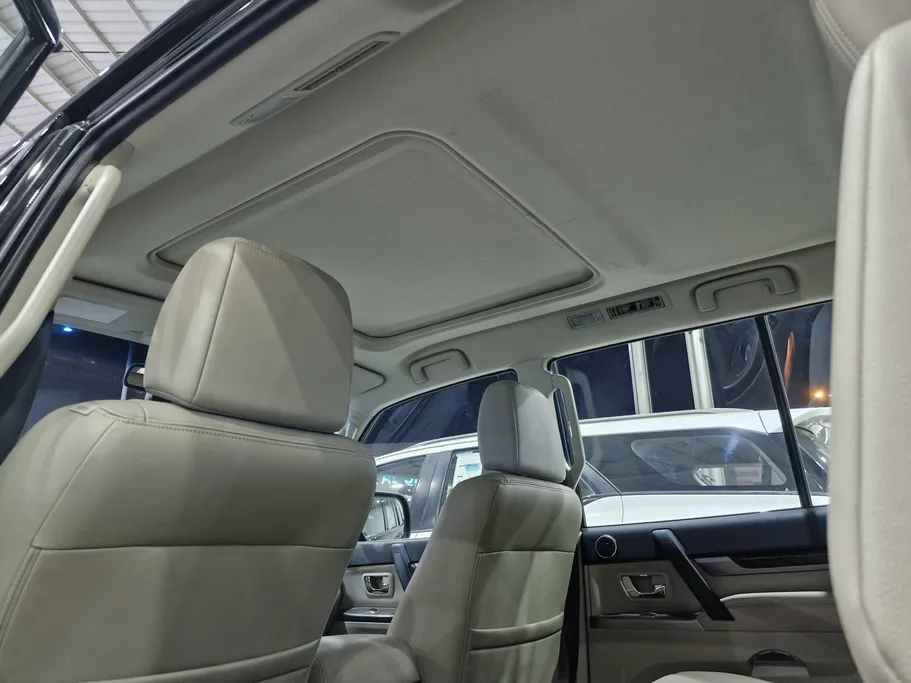 ميتسوبيشي باجيرو GLS 4Doors 2022 