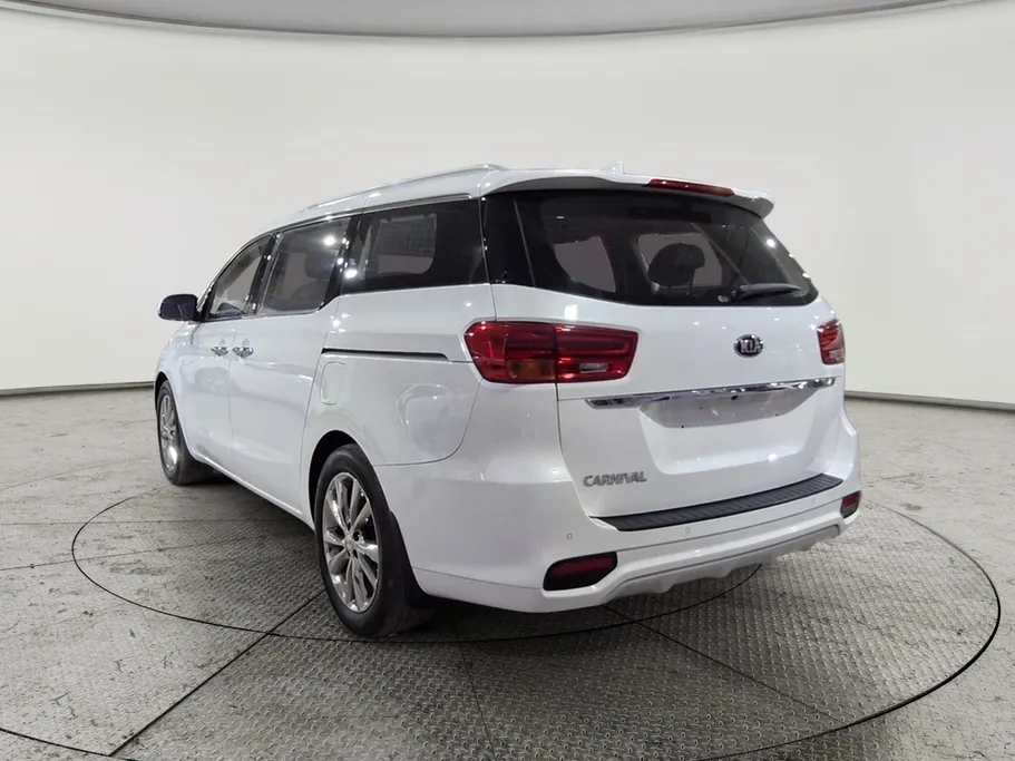 2020 Kia Carnival GL 