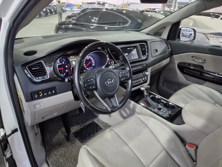 2020 Kia Carnival GL 