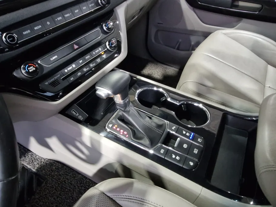 2020 Kia Carnival GL 
