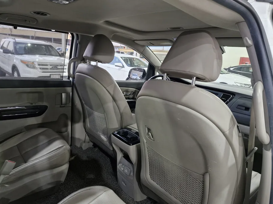 2020 Kia Carnival GL 