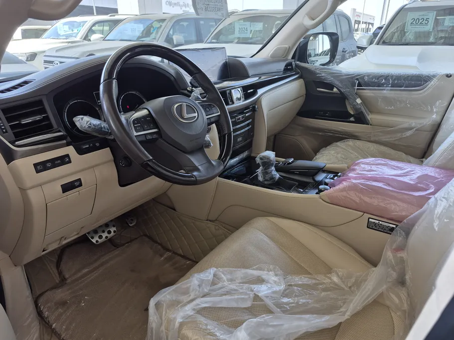 2021 Lexus LX 570 S 