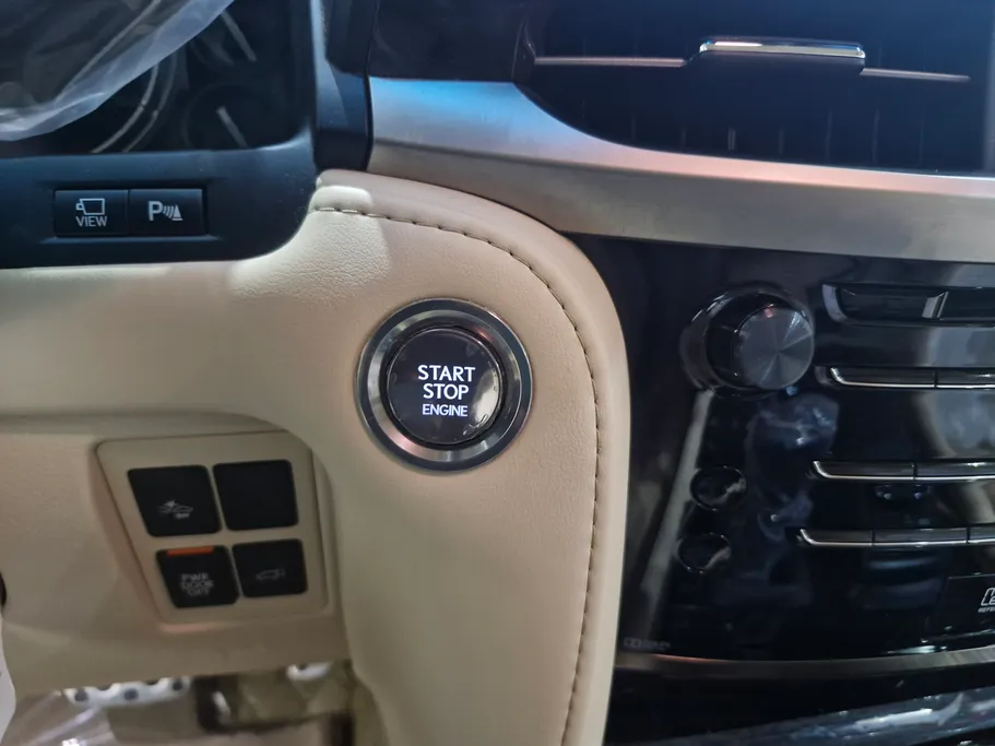 لكزس LX 570 S 2021 