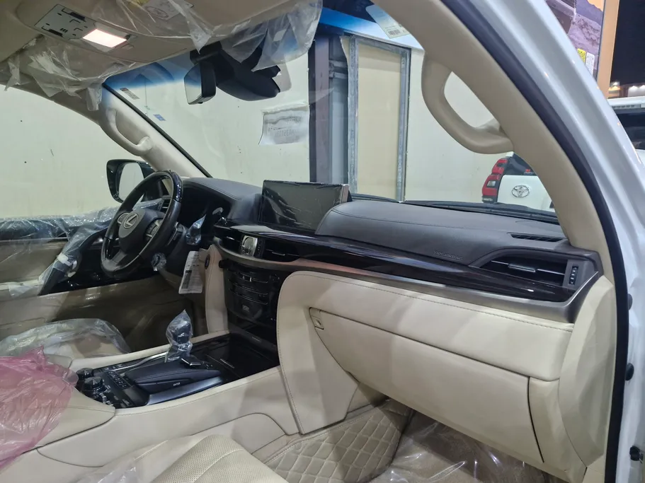 لكزس LX 570 S 2021 