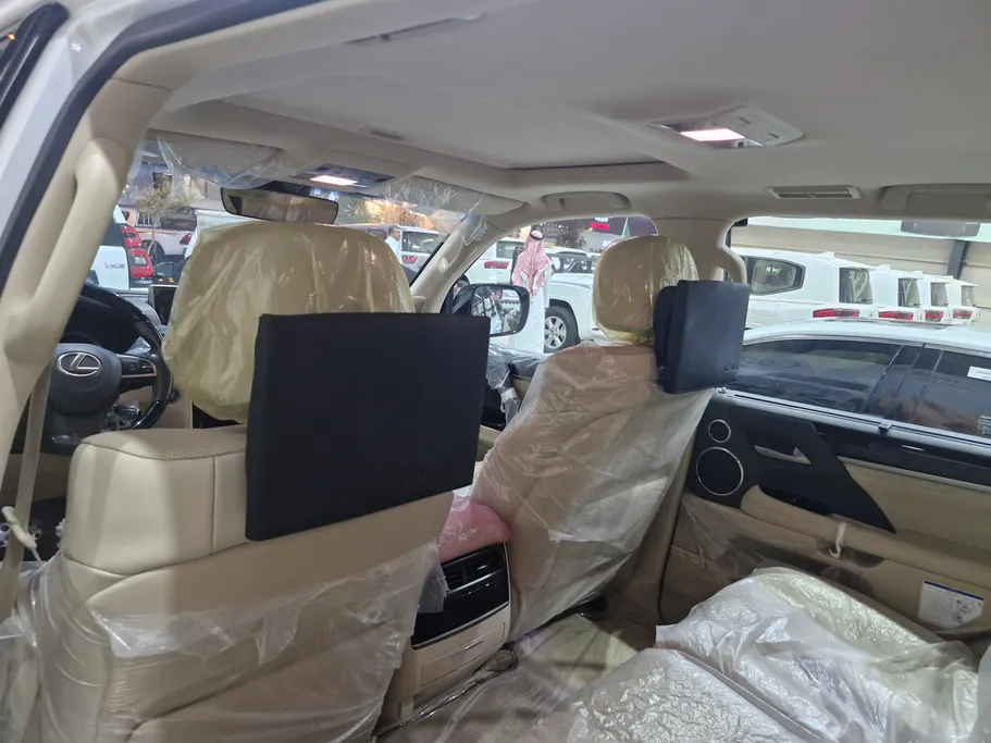 لكزس LX 570 S 2021 
