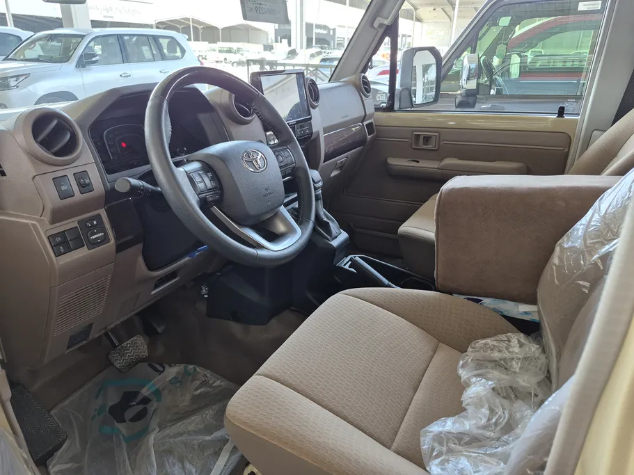 تويوتا شاص LX 2024 