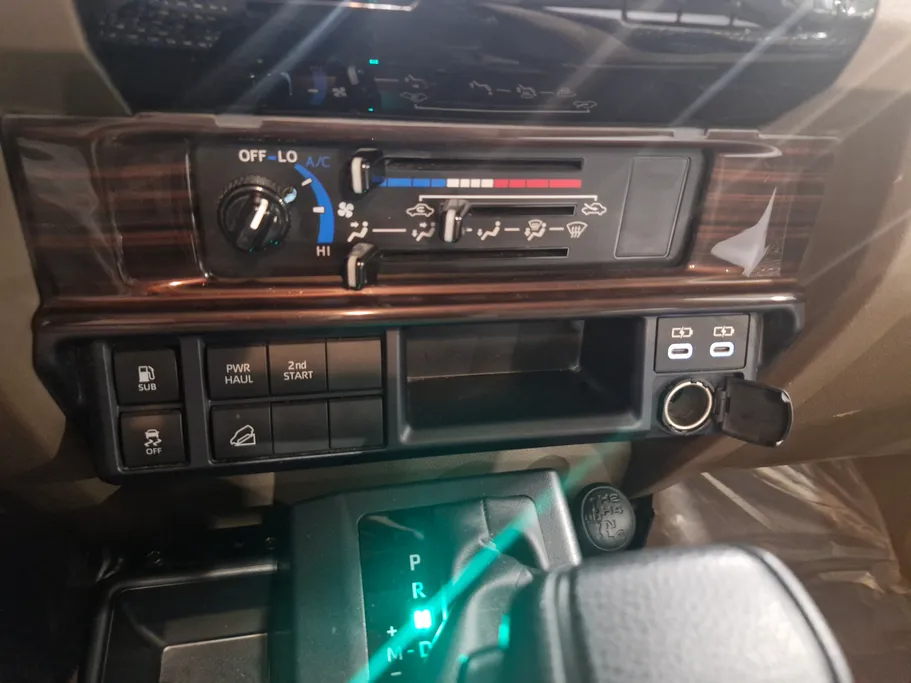 2024 Toyota Land Cruiser Pickup LX 