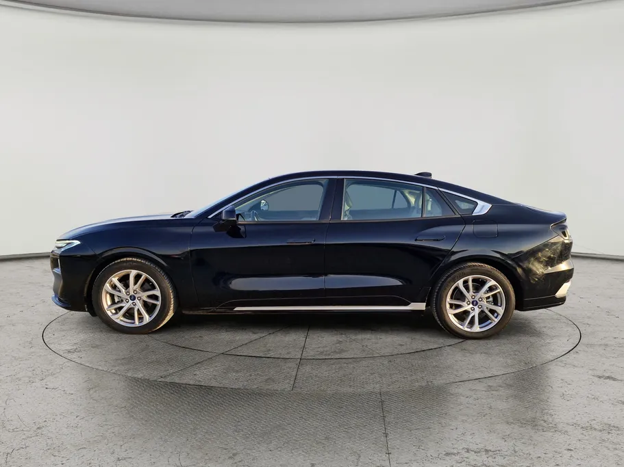 2023 Ford Taurus Trend 