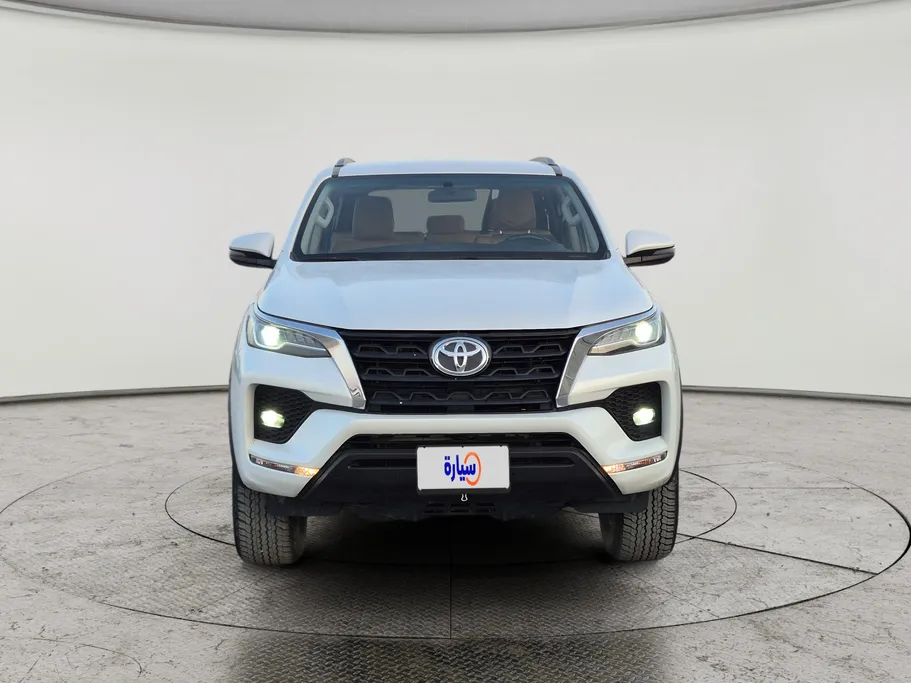 2023 Toyota Fortuner VX 