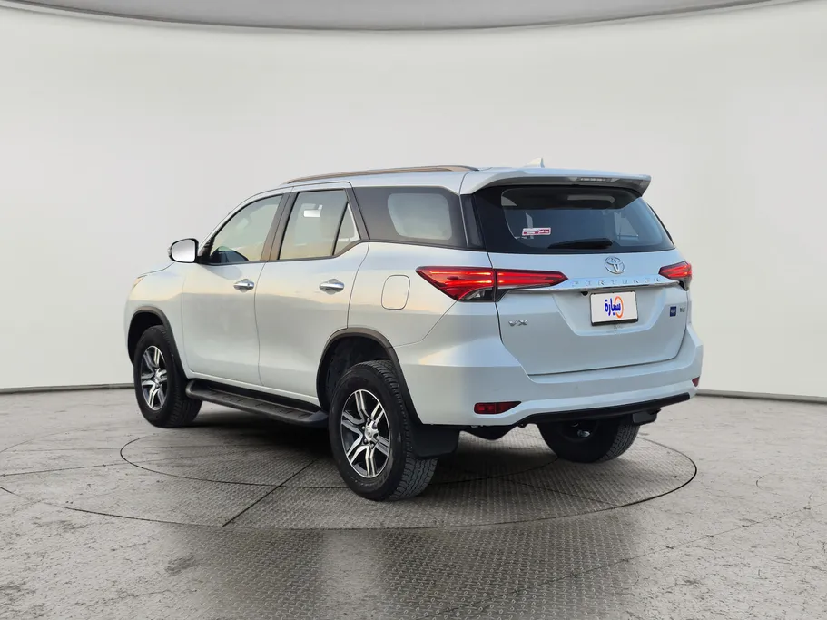 2023 Toyota Fortuner VX 