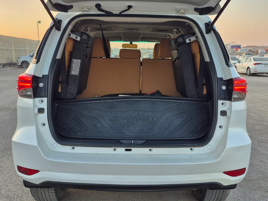 2023 Toyota Fortuner VX 