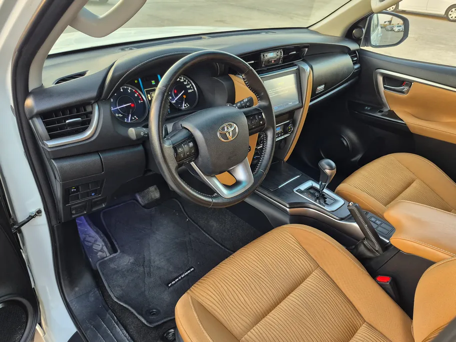 2023 Toyota Fortuner VX 
