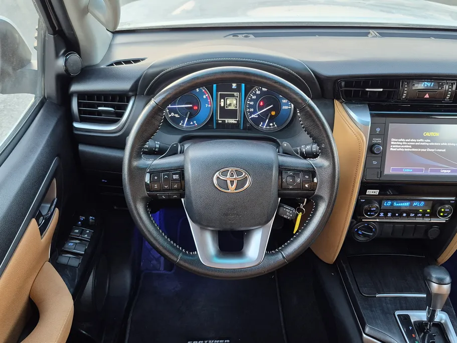 2023 Toyota Fortuner VX 