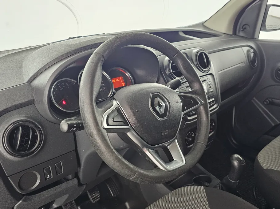 2020 Renault Docker Van بضاعة 