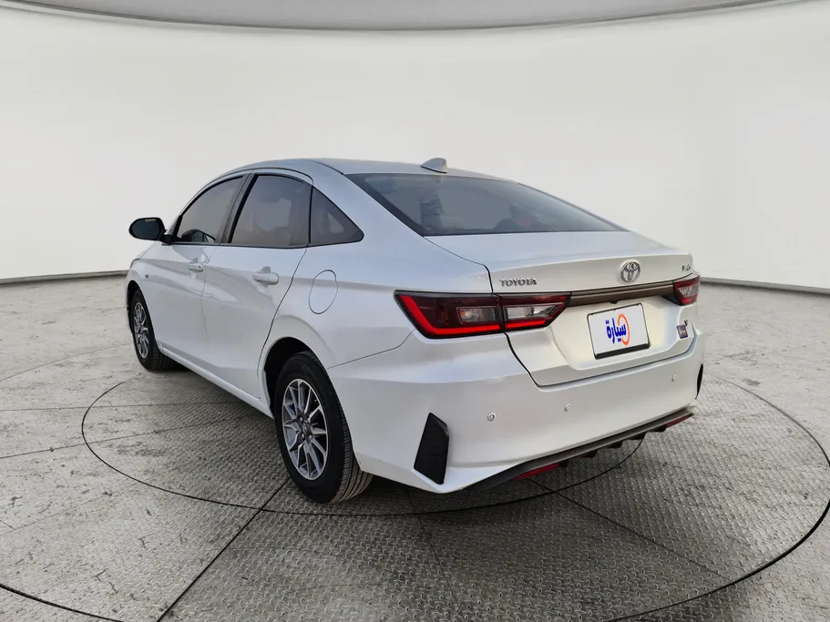 2023 Toyota Yaris  Y 