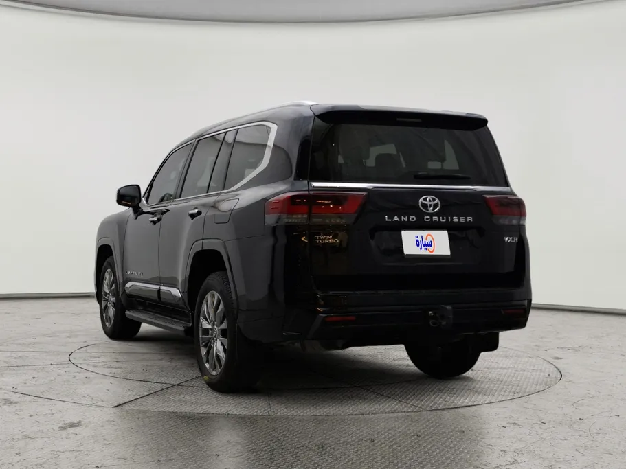 2024 Toyota Land Cruiser VXR 