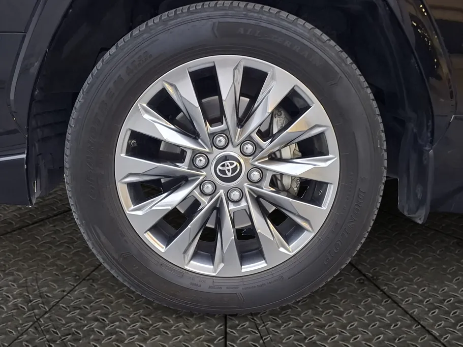 2024 Toyota Land Cruiser VXR 