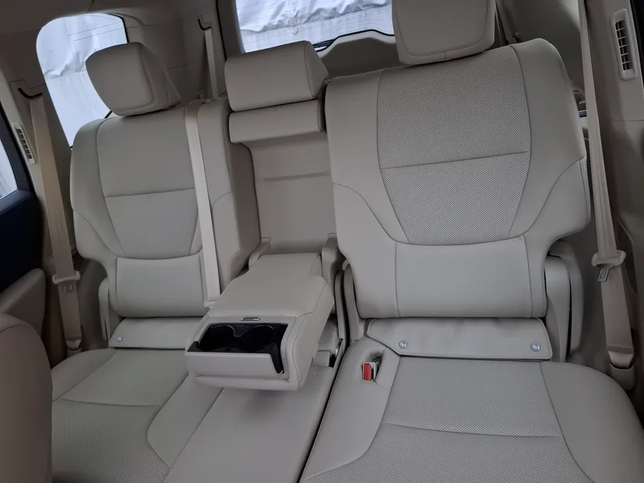 2024 Toyota Land Cruiser VXR 