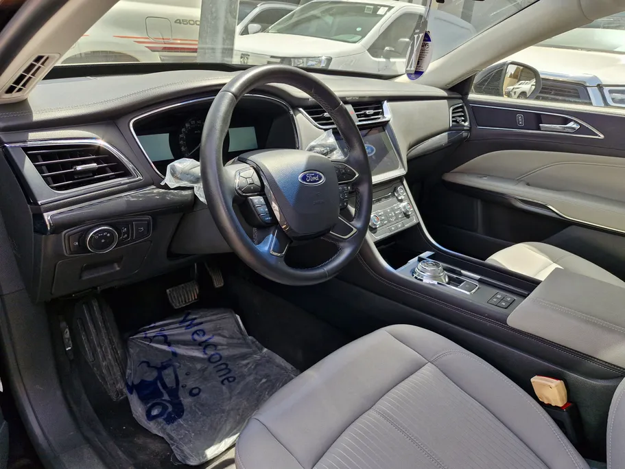 2022 Ford Taurus Ambiente 