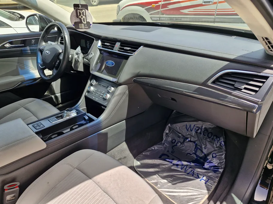 2022 Ford Taurus Ambiente 