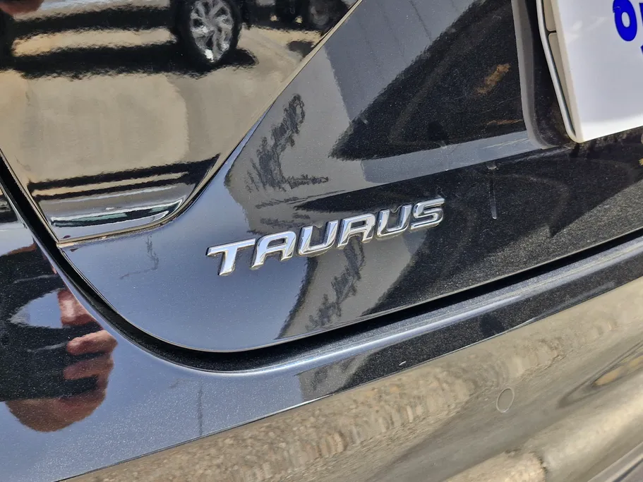 2022 Ford Taurus Ambiente 