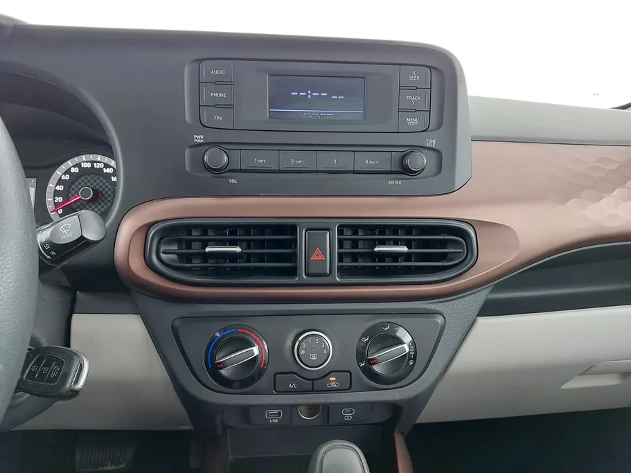 هيونداي Grand i10 فلييت 2024 