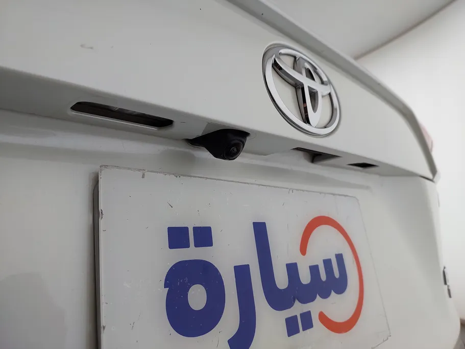 تويوتا راف فور LE 2022 