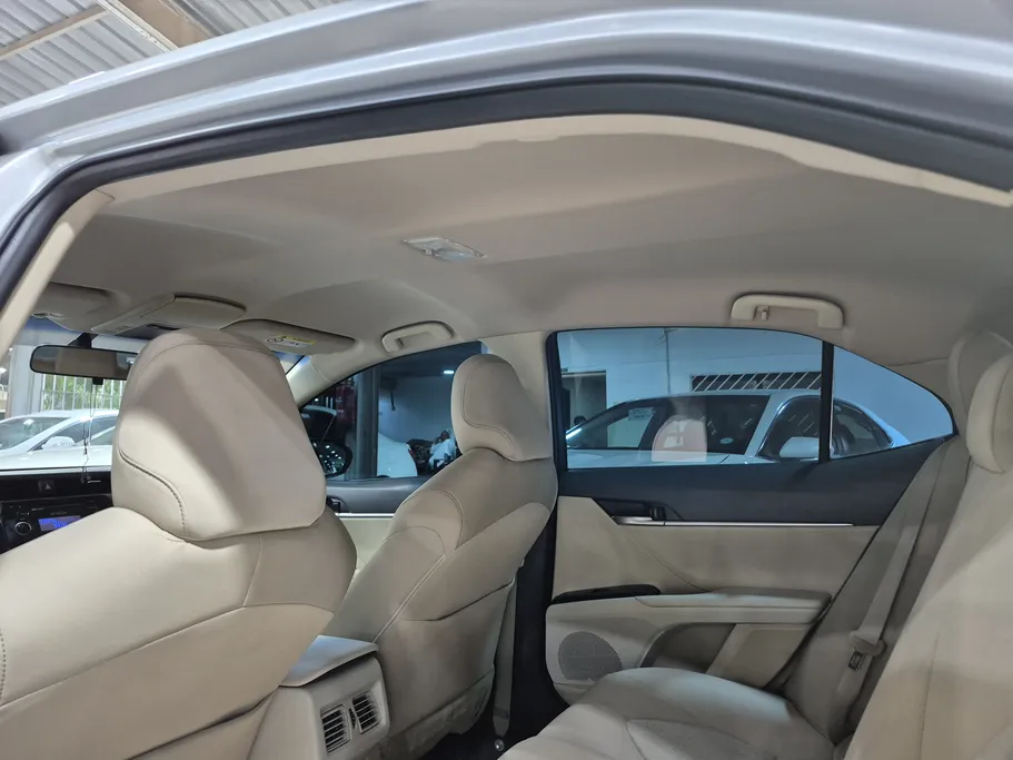 2019 Toyota Camry  LE 