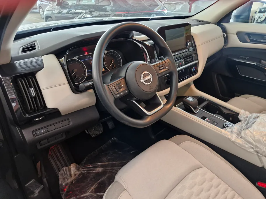 2023 Nissan Pathfinder S 