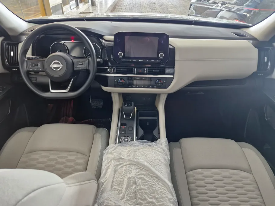 2023 Nissan Pathfinder S 