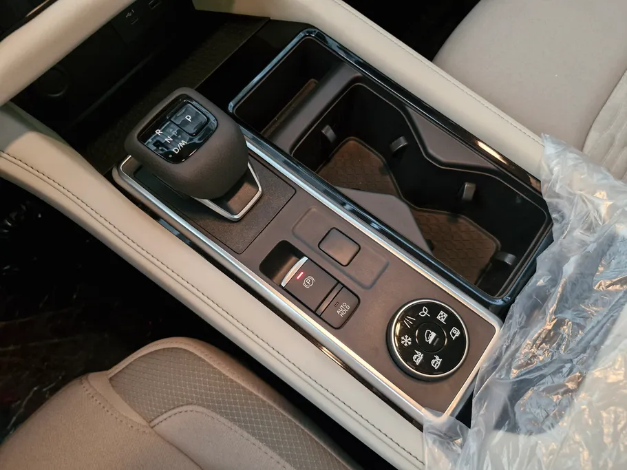 2023 Nissan Pathfinder S 