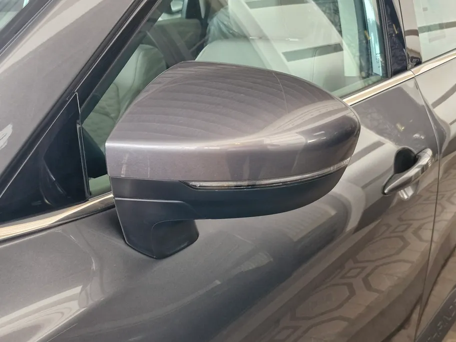 2023 Nissan Pathfinder S 