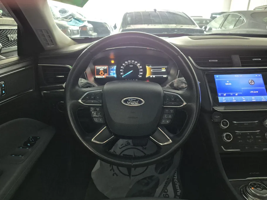 2022 Ford Taurus Trend 