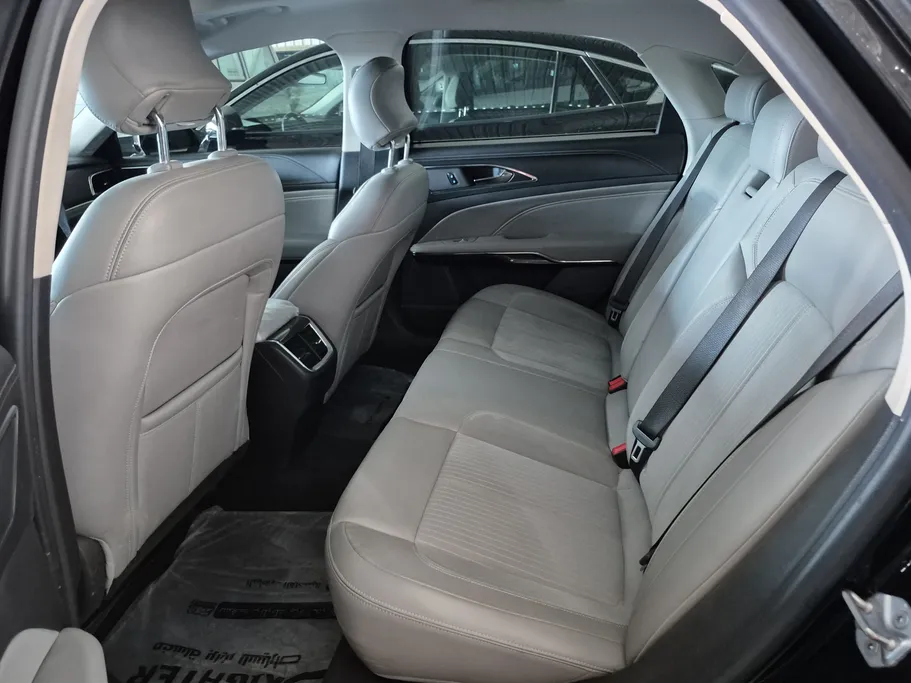 2022 Ford Taurus Trend 