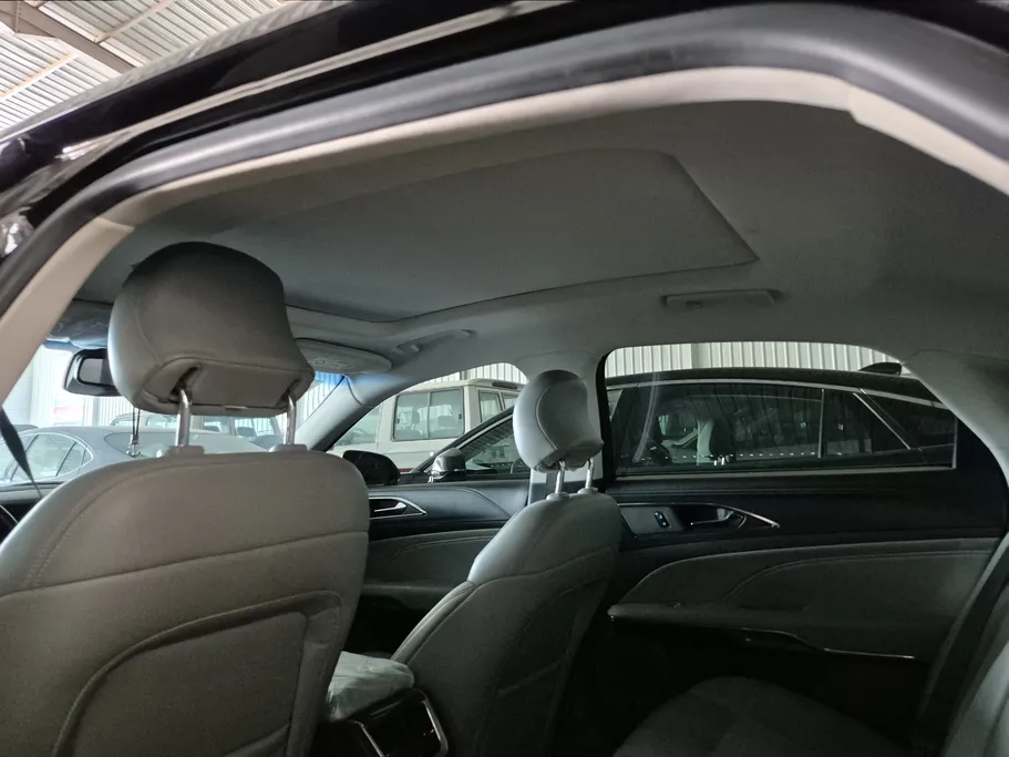2022 Ford Taurus Trend 