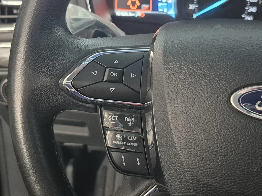 2022 Ford Taurus Trend 