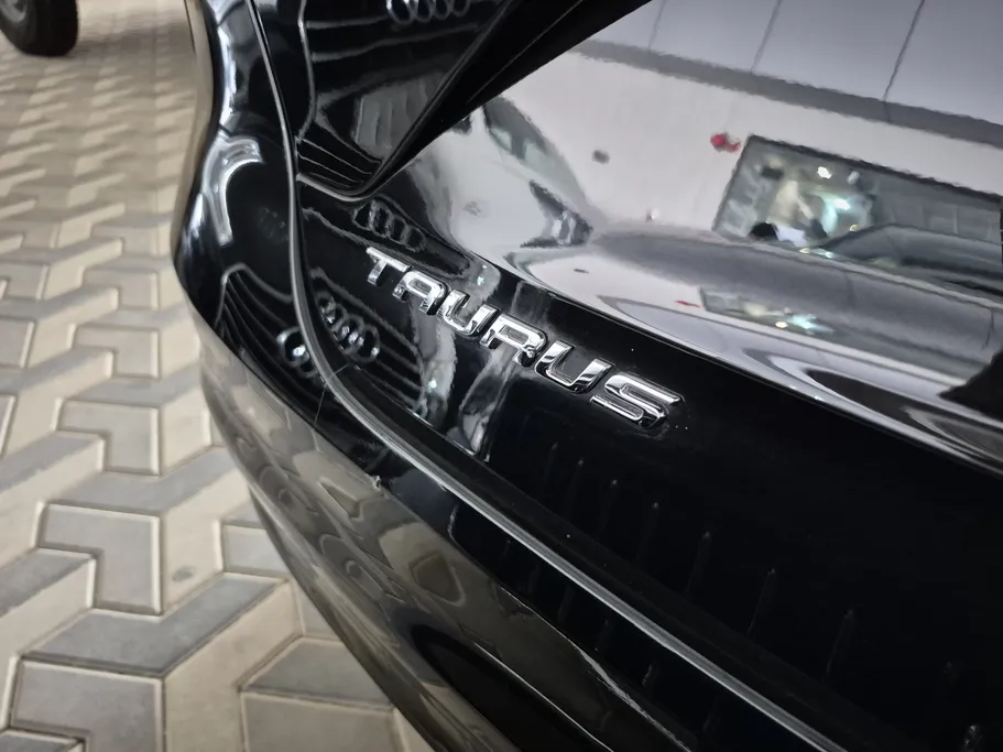 2022 Ford Taurus Trend 