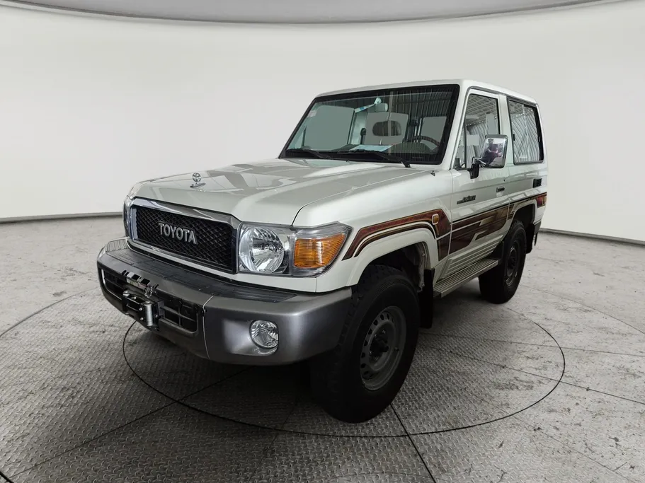 تويوتا ربع SDLX WINCH 3DR 2021