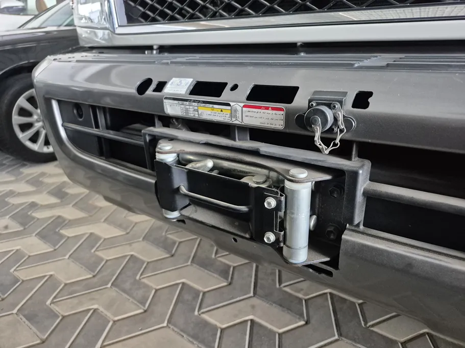 تويوتا ربع SDLX WINCH 3DR 2021