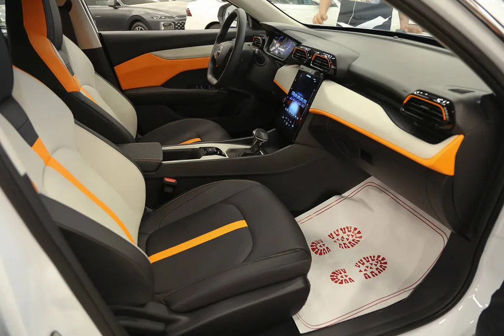 دونج فينج شاين E1 2025 