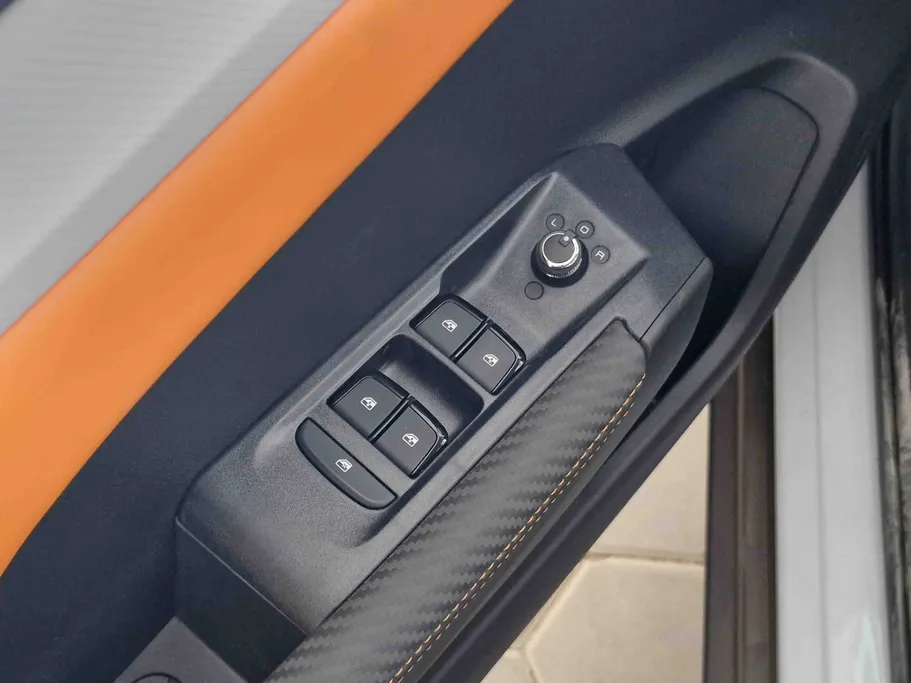 دونج فينج شاين E1 2025 