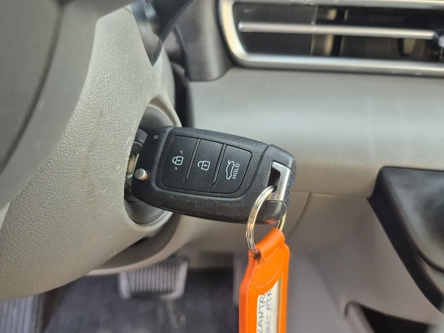 2024 Hyundai Elantra Smart 