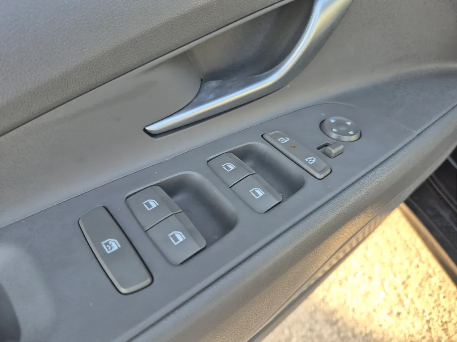 2024 Hyundai Elantra Smart 